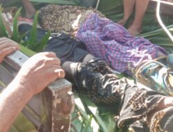 Polsek Tanah Jawa Evakuasi Jenazah 2 Warga Pencari Ikan Yang Hanyut di Sungai Bah Kapasuk