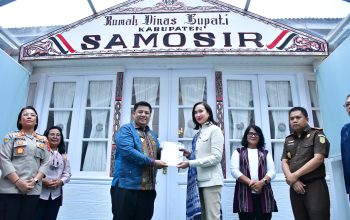 Menteri Pariwisata RI Kunjungi Samosir Kepingan Surga