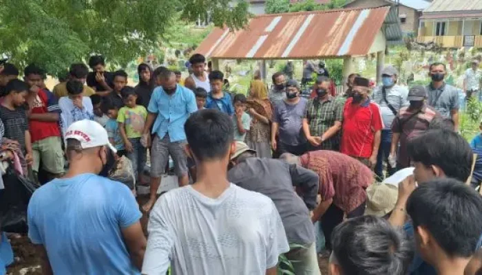 Makam Terbongkar dan Jasad Berpindah, Warga Pamatang Simalungun Heboh